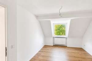 Erstbezug nach Vollsanierung – moderne 2-Zimmer-Wohnung im Dachgeschoss – Bunsenstr 68, 45145 Holsterhausen, Essen – Vorschaubild 2