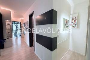 Elegant ausgestattete 3-Zimmer-Eigentumswohnung
2.OG, 2 Bäder, 2 Balkone, TG-Stellplatz, Aufzug
S... – Die vollständige Adresse der Immobilie erhältst du vom Anbieter., 18119 Seebad Warnemünde, Rostock – Vorschaubild 3