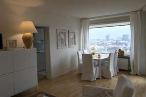 Einmalige Aussicht über Hamburg – 1,5-Zimmer-Wohnung mit Blick auf Elbphilharmonie und Hafen – Breite Straße 159, 22767 Altona-Altstadt, Hamburg – Vorschaubild 4