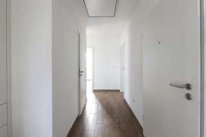 Offener Wohnbereich, großer Balkon & eigene Garage - moderne Dachgeschoss‑Wohnung in Bochold!  – Die vollständige Adresse der Immobilie erhältst du vom Anbieter., 45355 Bochold, Essen – Vorschaubild 6