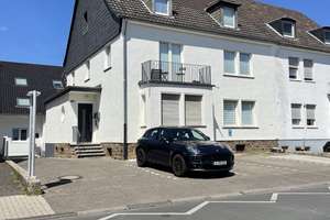 Helle 3,5 Zimmer Wohnung mit Terrasse  in Köln-Höhenhaus