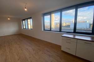 Geschmackvolle 4-Zimmer-Maisonette-Wohnung mit EBK in Düsseldorf – 40219 Unterbilk, Düsseldorf – Vorschaubild 2