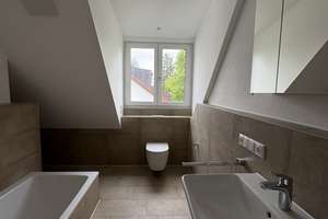2-Zi Dachgeschosswohnung mit Dachterrasse – Vogesenstr 15c, 81825 Waldtrudering, München – Vorschaubild 11
