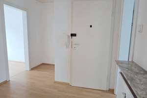 Top-Gelegenheit in Augsburg-Bärenkeller: Helle 2-Zimmer-Wohnung inkl. Garage & geringem Hausgeld! – Die vollständige Adresse der Immobilie erhältst du vom Anbieter., 86156 Oberhausen-Süd, Augsburg – Vorschaubild 5
