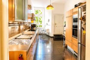 139 m² BERLINER ALTBAUPERLE  •  4 ZIMMER   • STUCK  •   BALKON   •  AUFZUG  •  NAHE KURFÜRSTENDAMM – Die vollständige Adresse der Immobilie erhältst du vom Anbieter., 10711 Halensee, Berlin – Vorschaubild 12