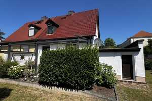 Schönes Einfamilienhaus mit 4 Zimmern, Garage, überdachter Terrasse in Sellerhaus-Stünz!!! – Leipzig – Vorschaubild 2