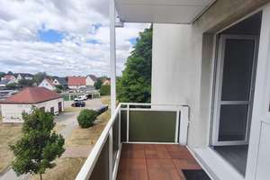 Schöne Familienwohnung zum kleinen Mietpreis – Albert-Keller-Straße 8, 6217 Merseburg – Vorschaubild 1