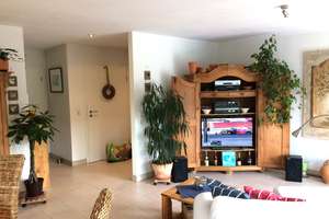 Wohnen in unverbaubarer Aussichtslage – 4 Zi.-DG-Wohnung mit Garage ! – Die vollständige Adresse der Immobilie erhältst du vom Anbieter., 72770 Ohmenhausen, Reutlingen – Vorschaubild 42