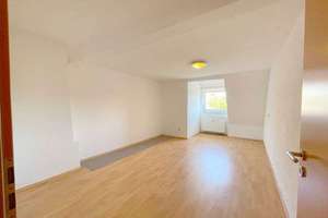 Ihr neues Zuhause: Kernsanierte 4-Zimmer-Dachgeschosswohnung – Die vollständige Adresse der Immobilie erhältst du vom Anbieter., 72224 Ebhausen – Vorschaubild 6