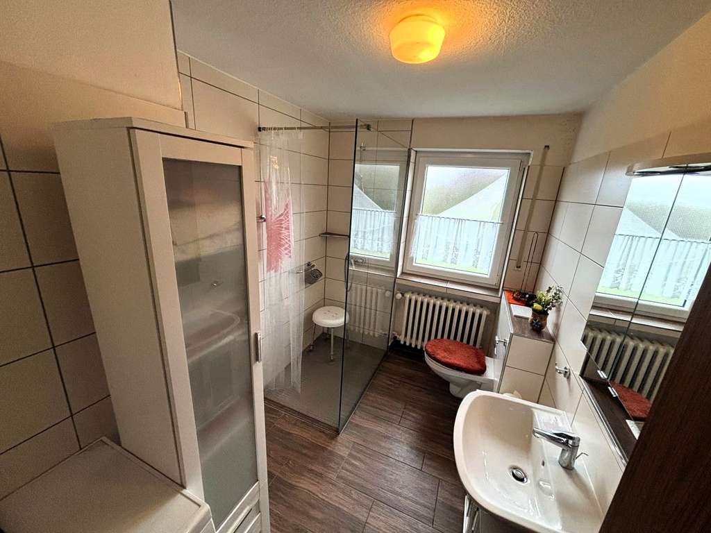 Immobilie in Knetzgau - Solides Einfamilienhaus mit Einliegerwohnung in Westheim - Bild 3