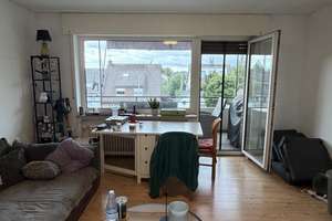  Helle & attraktiv geschnittene 3-Raum Wohnung mit Balkon in bester Lage von Dinslaken-Bruch !
