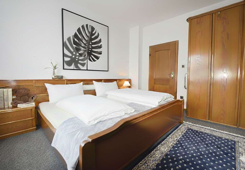 Immobilie in Hiddenhausen - Platz für Familie & Kapitalanleger: Modernisiertes Zweifamilienhaus in Hiddenhausen - Bild 4