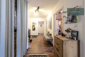 Charmante 4-Zimmer-Etagenwohnung mit Balkon in München-Moosach – Ideal für Paare und kleine Familien – München – Vorschaubild 8