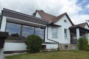 Großzügiges Einfamilienhaus nahe Klinikum – Die vollständige Adresse der Immobilie erhältst du vom Anbieter., 96450 Mitte, Coburg – Vorschaubild 3