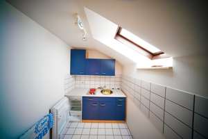 Rarität! Ein- bzw. Zweifamilienhaus in ruhiger Lage mit großem Garten und viel Potential! – Marienbader Straße 81, 93057 Konradsiedlung-Wutzlhofen, Regensburg – Vorschaubild 14
