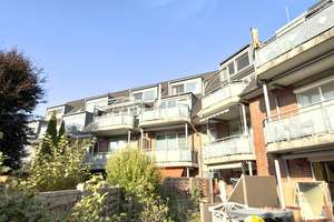 Individuelle 3,5 Zimmer auf zwei Ebenen: Lichtdurchflutete Maisonette mit Balkon u. TG-Stellplatz – Die vollständige Adresse der Immobilie erhältst du vom Anbieter., 22880 Wedel – Vorschaubild 2