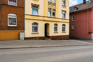 Großzügige 4-Zimmer-Wohnung mit Balkon, Stellplatz& Ausbaupotenzial