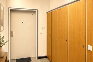 Über den Dächern des Südviertels – mit Blick ins Grüne! – Die vollständige Adresse der Immobilie erhältst du vom Anbieter., 45128 Südviertel, Essen – Vorschaubild 2