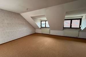 die Größe ist überzeugend...Doppelhaus mit Dachwohnung in Brand – Die vollständige Adresse der Immobilie erhältst du vom Anbieter., 90542 Eckental – Vorschaubild 11