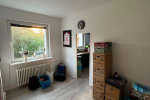Süßes Mini-Apartment mit Balkon und Einbauküche - nur für EINE Person! – Weverstraße 52, 13595 Wilhelmstadt, Berlin – Vorschaubild 3