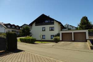 Gepflegtes Drei-Familien Haus in ruhiger Wohnlage ideal als Kapitalanlage in Wetzlar – Die vollständige Adresse der Immobilie erhältst du vom Anbieter., 35579 Wetzlar – Vorschaubild 3