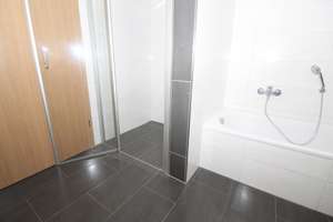 Gepflegte 3-Zimmer-Wohnung mit Einbauküche und Terrasse zu vermieten. – Gstadt 1a, 91757 Treuchtlingen – Vorschaubild 7