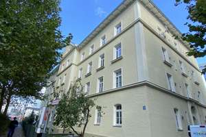 Dachgeschoss-Wohntraum mit EInbauküche! – Zollstr. 2b, 80335 Sankt Paul, München – Vorschaubild 1