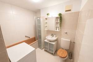Dachgeschosswohnung mit Ausbaureserve in denkmalgeschützter Wohnanlage in Augsburg – Tunnelstraße 13, 86156 Kriegshaber, Augsburg – Vorschaubild 11