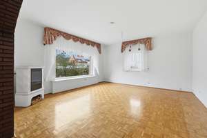 Wohnhaus mit 3 Wohnungen in schöner Wohnlage, Fürth-Ronhof.

Bezugsfrei! – Die vollständige Adresse der Immobilie erhältst du vom Anbieter., 90765 Ronhof, Kronach, Fürth – Vorschaubild 6