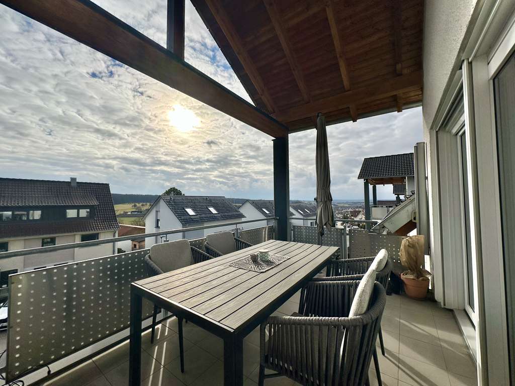 Immobilie in Notzingen - PROVISIONSFREI: Lichtdurchflutete Maisonette-Wohnung  - Bild 1