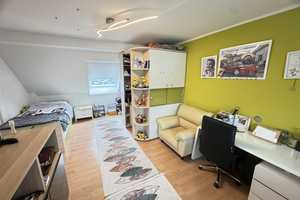PROVISIONSFREI: PLATZWUNDER mit HAUSCHARAKTER – 
6-ZIMMER MAISONETTE mit BALKON & TIEFGARAGENPLATZ – Leverkusen – Vorschaubild 12