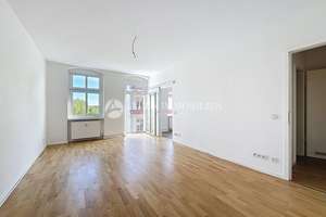 Im Samariterviertel! 1-Zi. Altbauwohnung, Balkon + EBK! – Pettenkoferstr. 32, 10247 Friedrichshain, Berlin – Vorschaubild 2