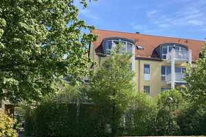 3,5-Zimmer-Terrassenwohnung (Gesamt: 90m²) mit eigenem Garten