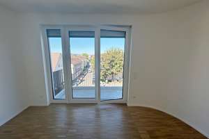 Sichern Sie sich den Traum vom doppelten Freiraum: 3 ZW mit Dachterrasse & Eckbalkon wartet auf Sie – Biklenstraße 10, 70327 Untertürkheim (Ortsteil), Stuttgart – Vorschaubild 3