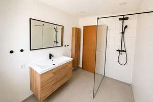 Heute erwerben, morgen selbst nutzen: Vermietete 4,5-Zimmer-Dachgeschosswohnung mit Balkon – Die vollständige Adresse der Immobilie erhältst du vom Anbieter., 42929 Wermelskirchen – Vorschaubild 16