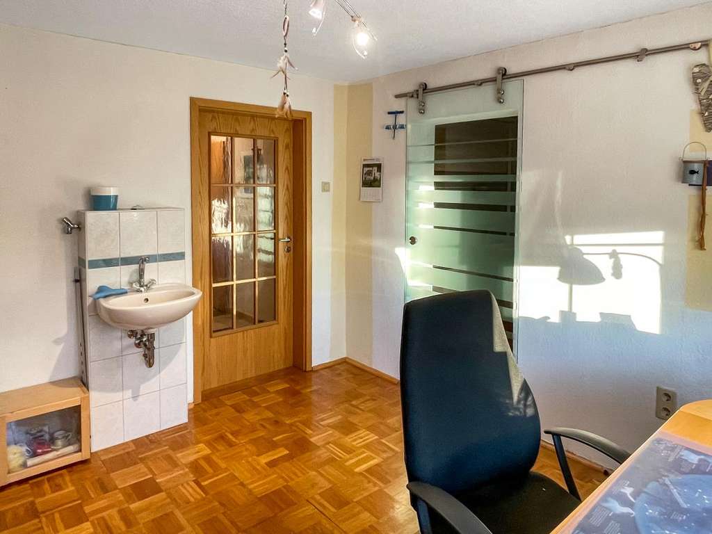 Immobilie in Rosenthal am Rennsteig - Mehr als nur Raum zum Wohnen - Ihr Zuhause im Grünen! (A1649) - Bild 2