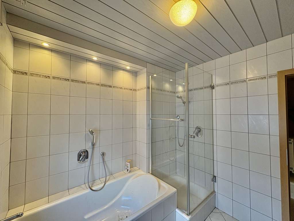 Immobilie in Lünen - Tolles Zweifamilienhaus in guter Lage von Lünen-Wethmar - Bild 4