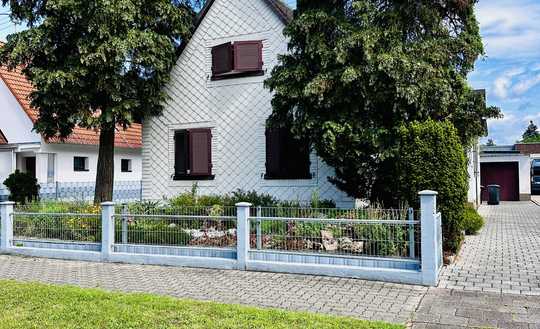 Seltene Gelegenheit: Grundstück in Karlsruhe- GRÜNWINKEL
