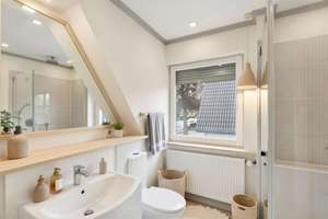 Außergewöhnliches Familiendomizil mit Pool, Galerie und exklusiver Architektur – Die vollständige Adresse der Immobilie erhältst du vom Anbieter., 22145 Rahlstedt, Hamburg – Vorschaubild 14