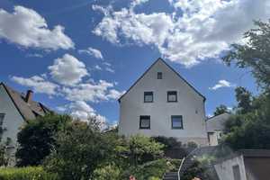 Ansprechendes Einfamilienhaus in schöner Hanglage – Main-Kinzig-Kreis – Vorschaubild 1