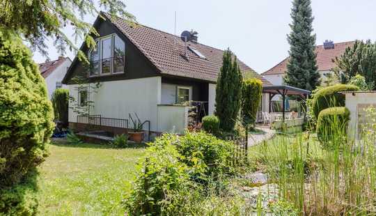 Bild von Hofheim-Marxheim: Charmantes, sanierungsbedürftiges
Einfamilienhaus mit großem Garten!