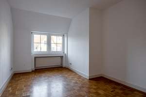 Charmanter Altbau trifft auf Top-Lage: 4 Zimmer und zwei Balkone in Sülz! – Die vollständige Adresse der Immobilie erhältst du vom Anbieter., 50937 Sülz, Köln – Vorschaubild 9