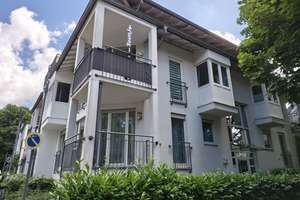 Zwei Zimmer in Bergisch Gladbach: Gepflegte Wohnung mit Balkon