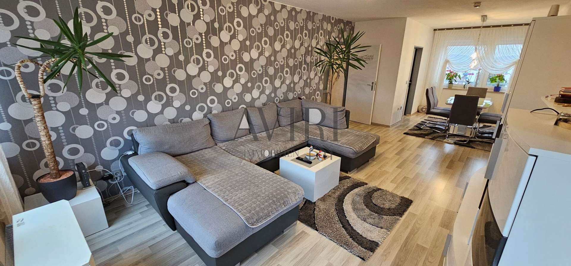 Immobilie in Memmelsdorf - Schöne 3-Zimmerwohnung inkl. Kfz-Stellplatz und Balkon mit Weitsicht - Bild 7