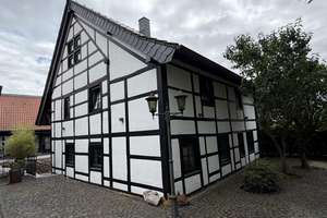 Außergewöhnliche Hofanlage mit drei Wohngebäuden – Die vollständige Adresse der Immobilie erhältst du vom Anbieter., 41238 Giesenkirchen-Nord, Mönchengladbach – Vorschaubild 6