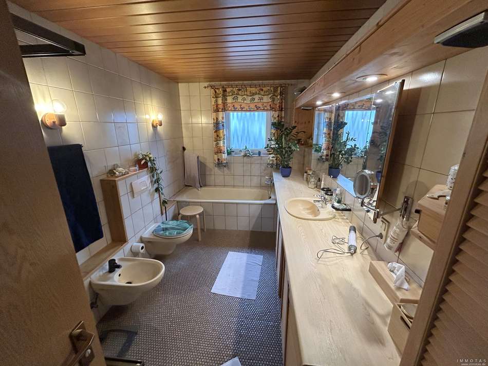 Bad Wohnung Nr. 2 OG