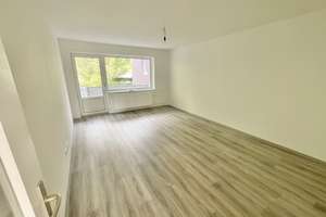 Frisch renovierte 4-Zimmer-Wohnung mit Balkon und Gäste-WC! – Katernberger Str. 21-25, 45327 Katernberg, Essen – Vorschaubild 11