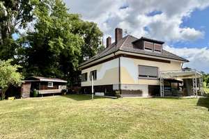 Privatsphäre, Stil und Natur - exklusive Lage am Mühlberg! – Die vollständige Adresse der Immobilie erhältst du vom Anbieter., 35440 Linden – Vorschaubild 1