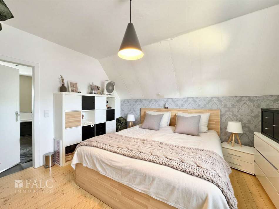 Elternschlafzimmer- (KI Bearbe