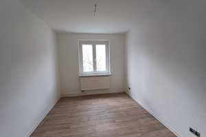 Praktisch geschnittene Familienwohnung im 1. Obergeschoss zu vermieten – Goethestraße 96, 6217 Saalekreis – Vorschaubild 6